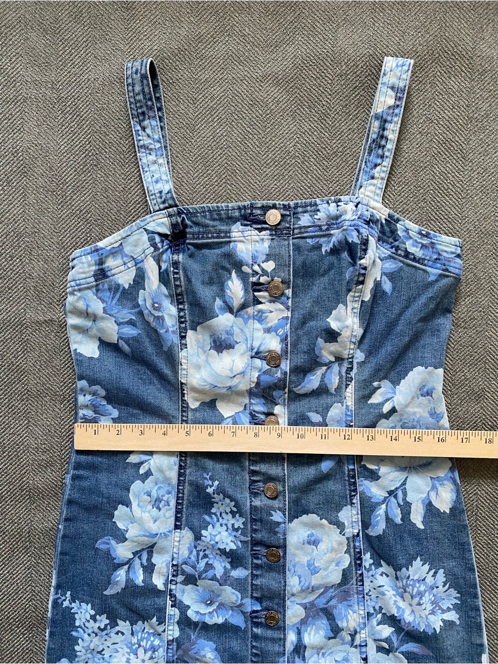 GAP Blue and White Floral Button-Front Denim Mini Dress - Picture 5 of 9